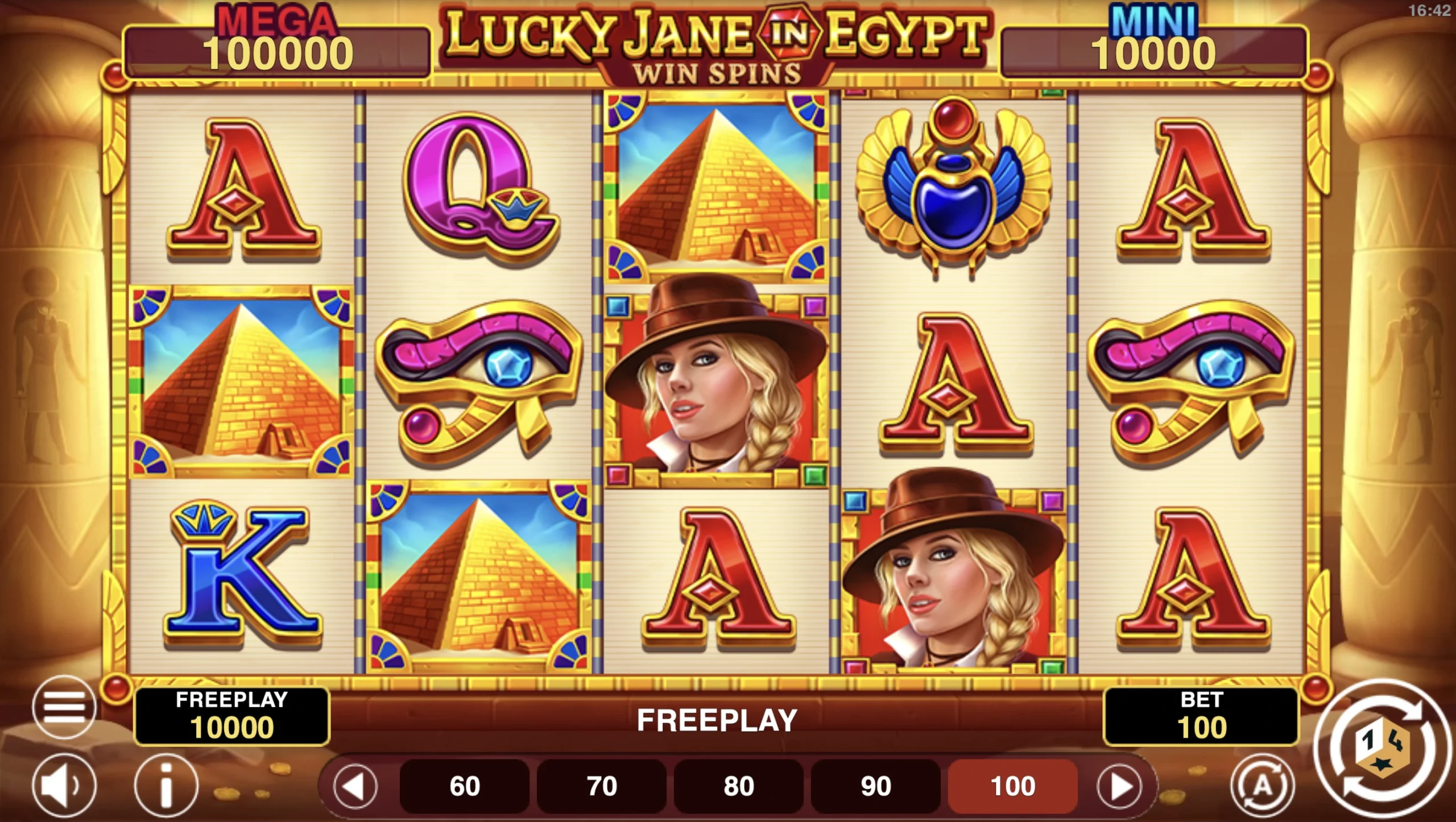 Lucky Jane in Egypt